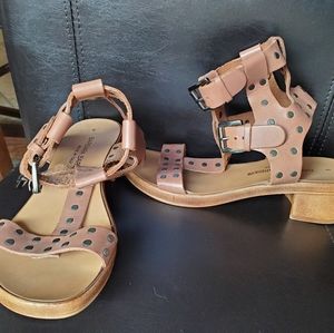 Tan Leather Sandals